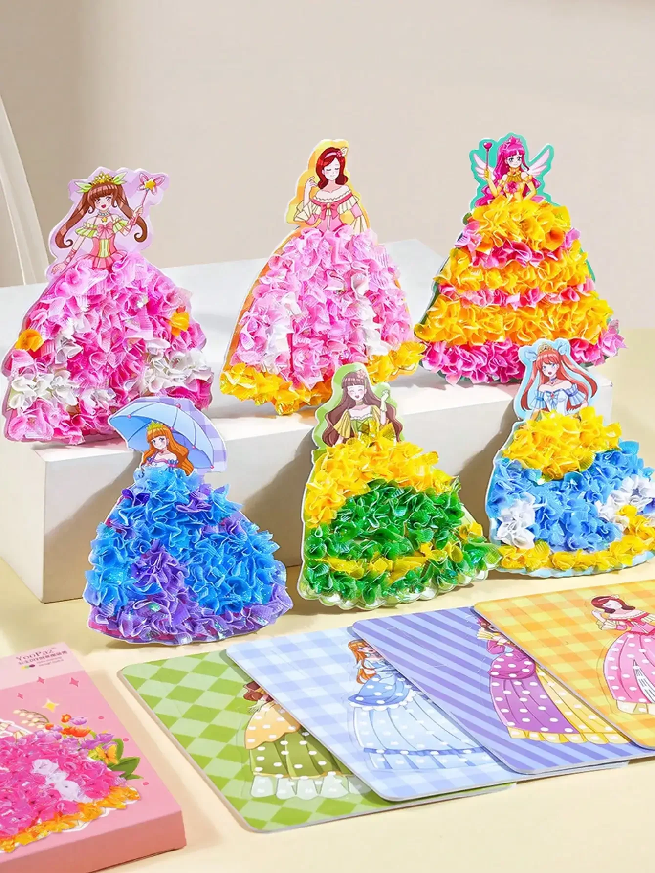 Books - 1セットのDIY手作りステッカーアート。プリンセスとエルフのデザインで、3歳から6歳までの女の子向けのアクティビティブックとして最適。お祝いのプレゼントにぴったりです。